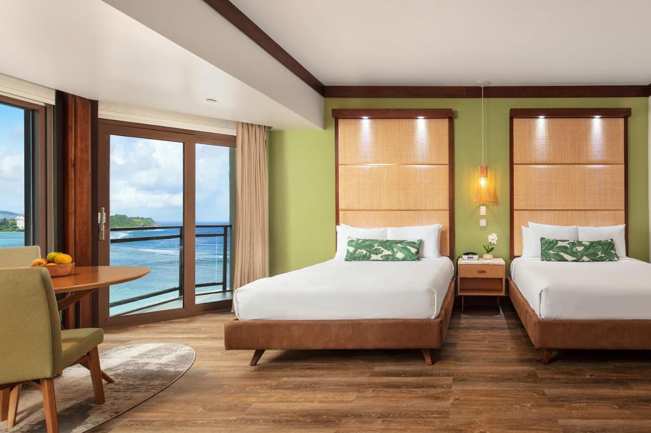 Dusit Beach Resort Guam Tumon Esterno foto